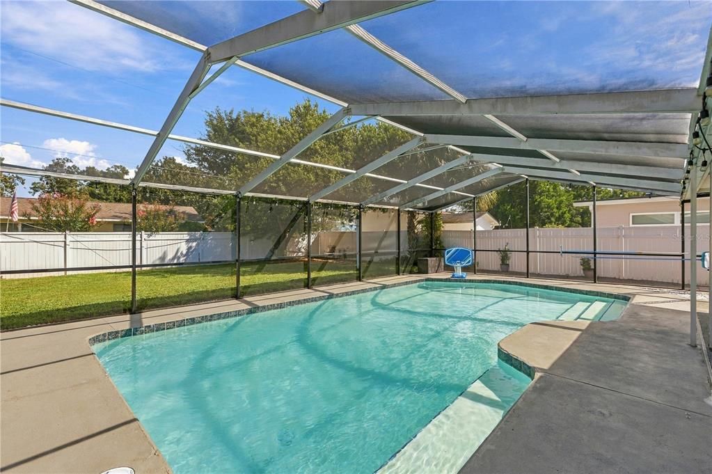 En Venta: $429,900 (3 camas, 2 baños, 1244 Pies cuadrados)
