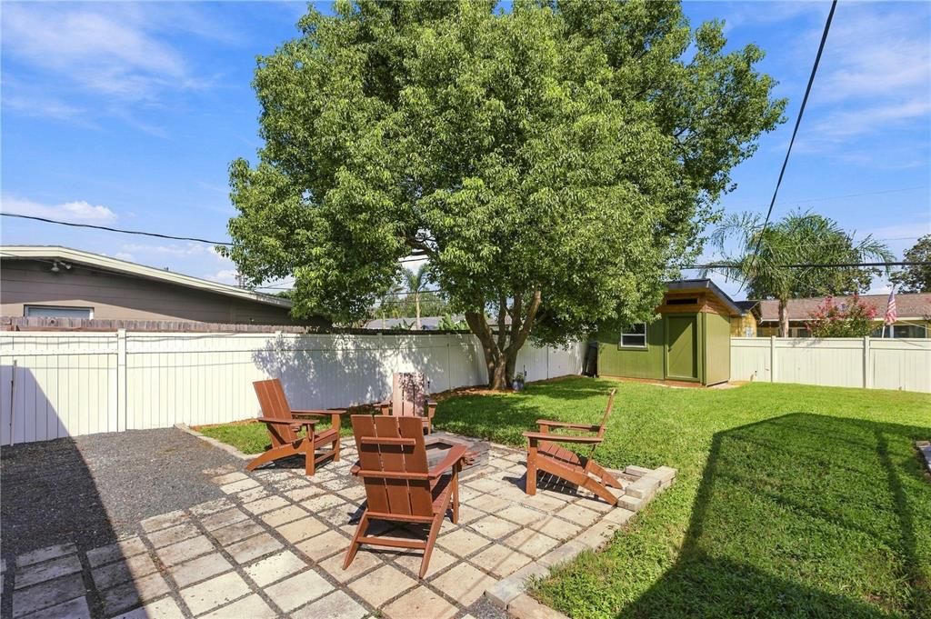 En Venta: $429,900 (3 camas, 2 baños, 1244 Pies cuadrados)