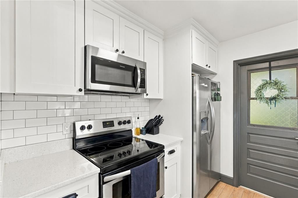 En Venta: $429,900 (3 camas, 2 baños, 1244 Pies cuadrados)
