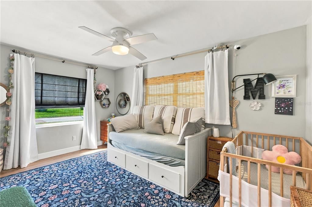 En Venta: $429,900 (3 camas, 2 baños, 1244 Pies cuadrados)