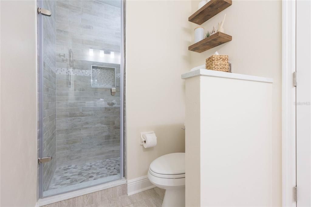 Active With Contract: $325,000 (3 beds, 2 baths, 1500 Square Feet)