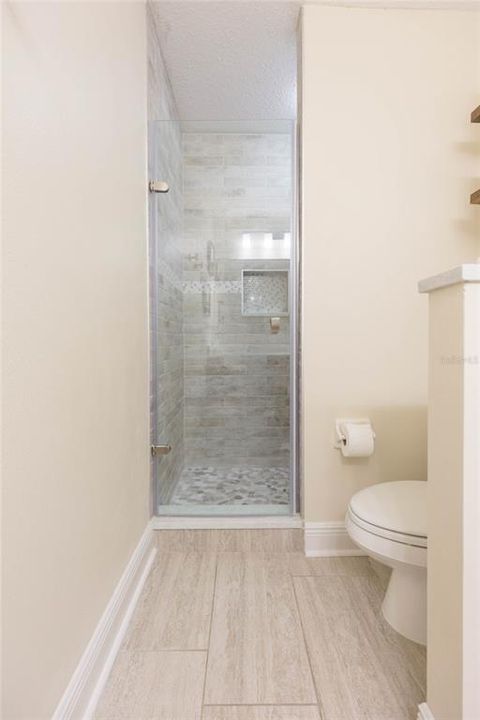 Active With Contract: $325,000 (3 beds, 2 baths, 1500 Square Feet)