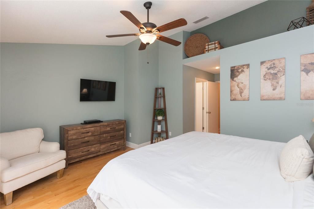 Active With Contract: $325,000 (3 beds, 2 baths, 1500 Square Feet)