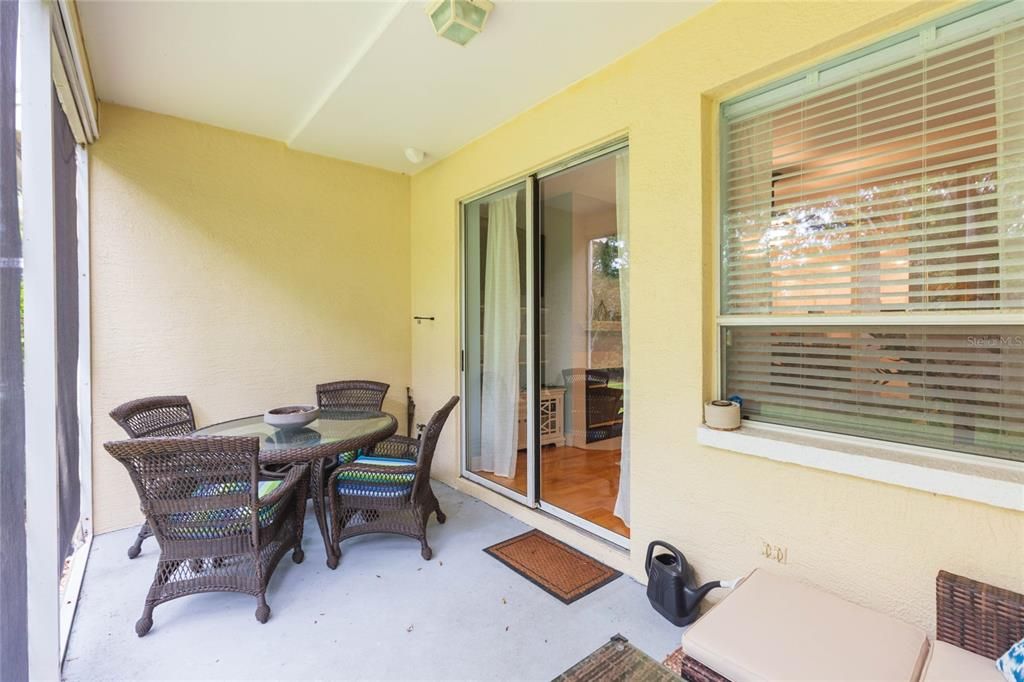 Active With Contract: $325,000 (3 beds, 2 baths, 1500 Square Feet)