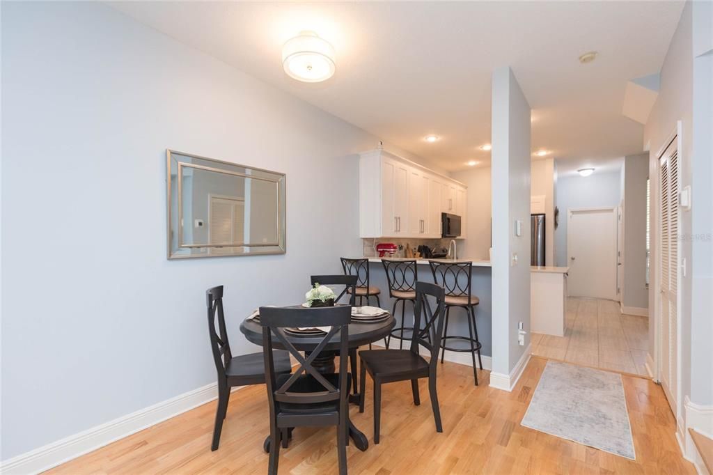 Active With Contract: $325,000 (3 beds, 2 baths, 1500 Square Feet)