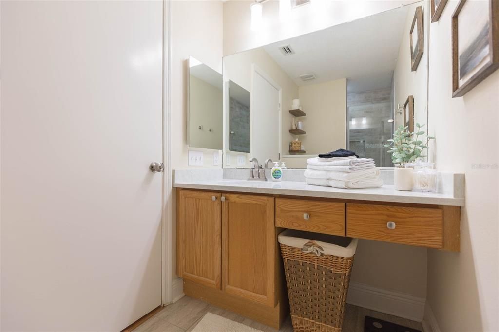 Active With Contract: $325,000 (3 beds, 2 baths, 1500 Square Feet)