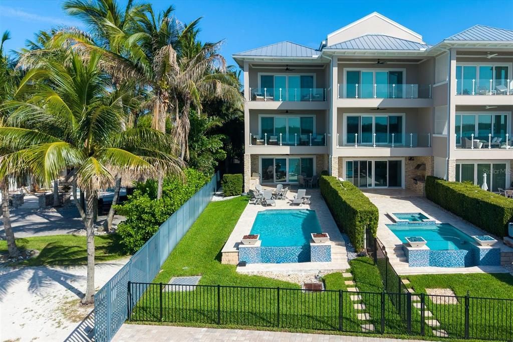 En Venta: $2,899,000 (3 camas, 4 baños, 2990 Pies cuadrados)