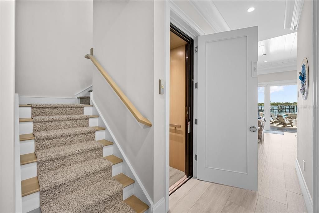 En Venta: $2,899,000 (3 camas, 4 baños, 2990 Pies cuadrados)