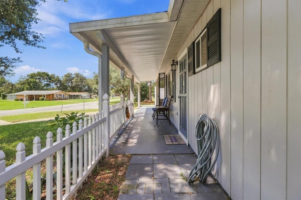 For Sale: $174,500 (2 beds, 2 baths, 1420 Square Feet)