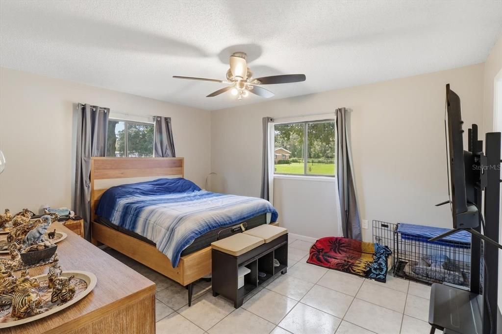 For Sale: $174,500 (2 beds, 2 baths, 1420 Square Feet)