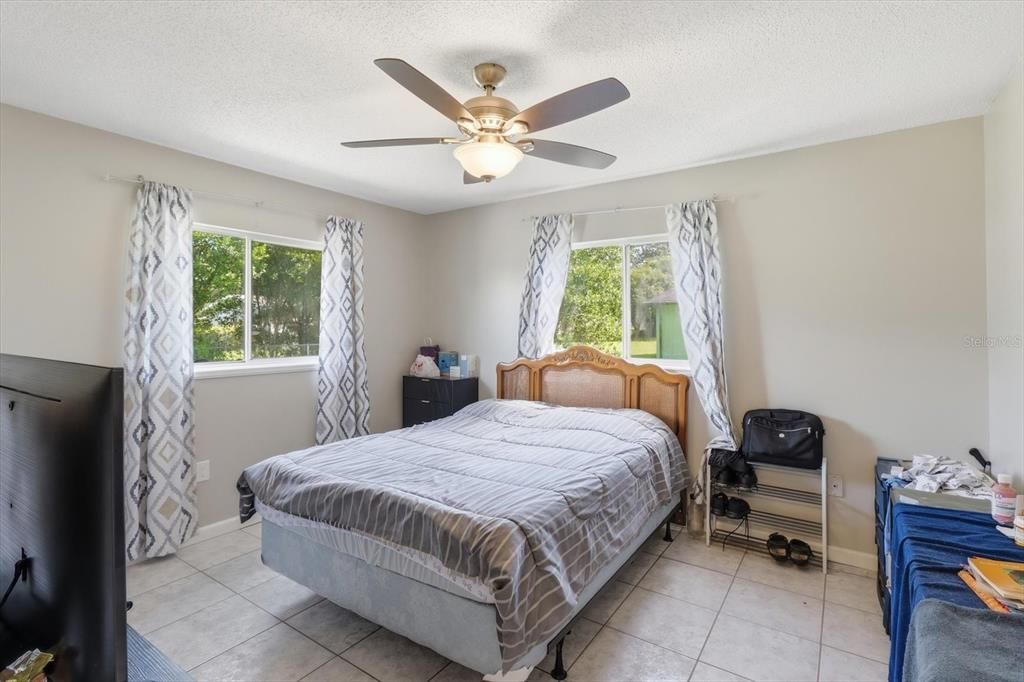 For Sale: $174,500 (2 beds, 2 baths, 1420 Square Feet)