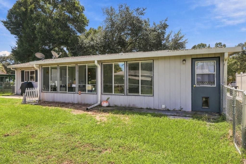 For Sale: $174,500 (2 beds, 2 baths, 1420 Square Feet)