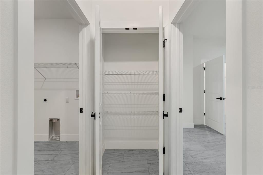 На продажу: $279,000 (4 спален, 3 ванн, 1867 Квадратных фут)