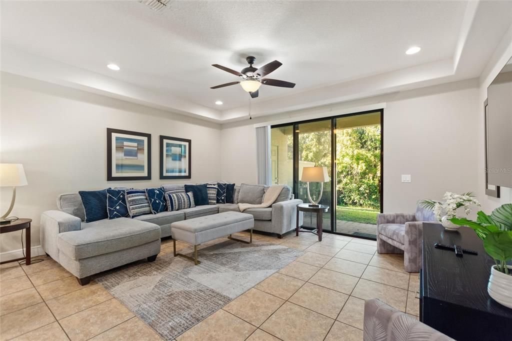 For Sale: $242,000 (3 beds, 2 baths, 1632 Square Feet)