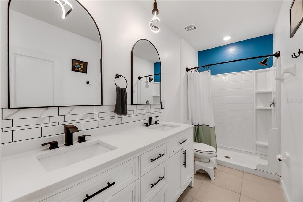 En Venta: $275,000 (3 camas, 2 baños, 1707 Pies cuadrados)