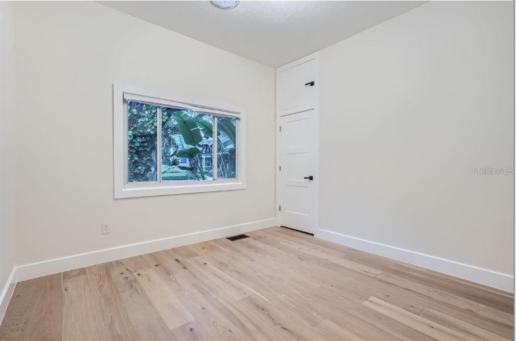 For Rent: $4,200 (3 beds, 3 baths, 2000 Square Feet)