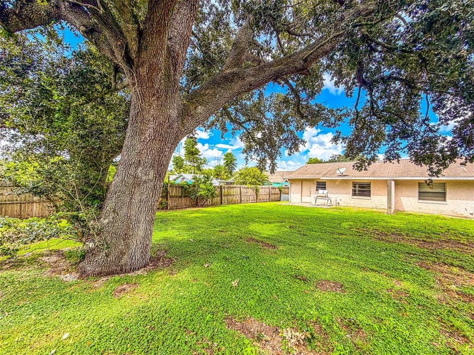 For Sale: $275,000 (4 beds, 2 baths, 1782 Square Feet)