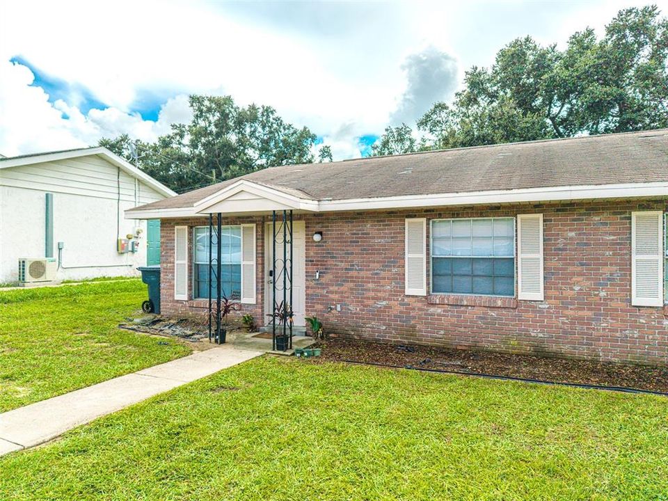 For Sale: $275,000 (4 beds, 2 baths, 1782 Square Feet)