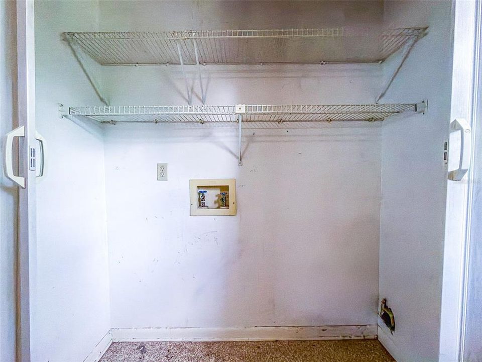 For Sale: $275,000 (4 beds, 2 baths, 1782 Square Feet)
