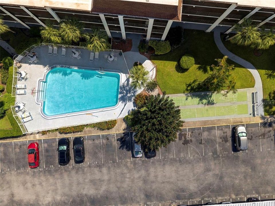 For Rent: $1,375 (1 beds, 1 baths, 690 Square Feet)