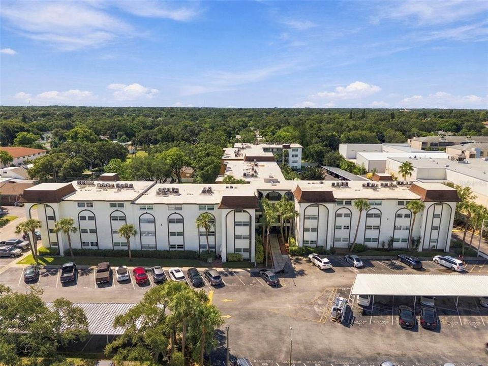 For Rent: $1,375 (1 beds, 1 baths, 690 Square Feet)