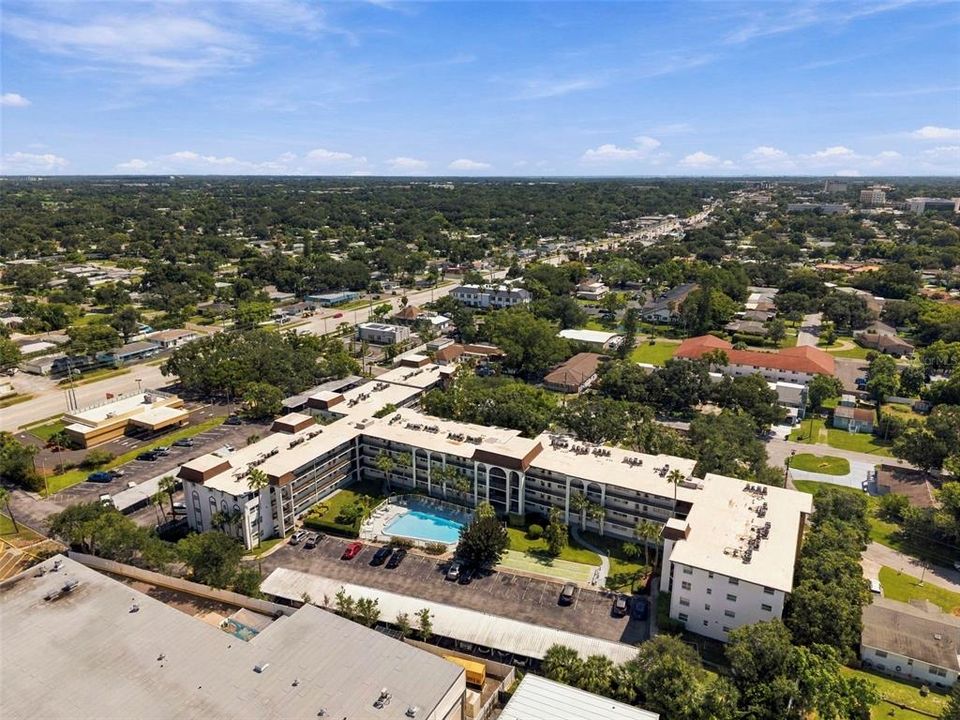 For Rent: $1,375 (1 beds, 1 baths, 690 Square Feet)