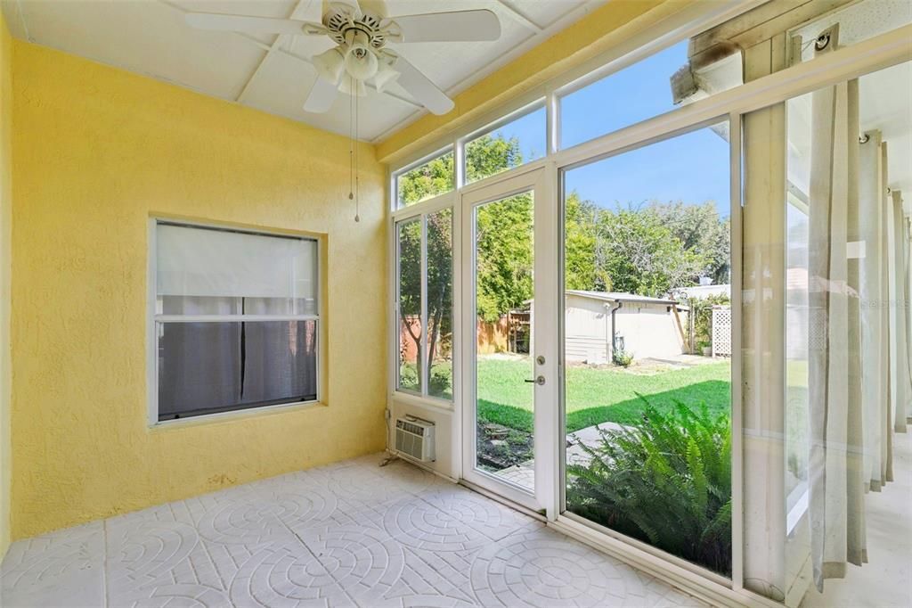 En Venta: $600,000 (4 camas, 3 baños, 2726 Pies cuadrados)