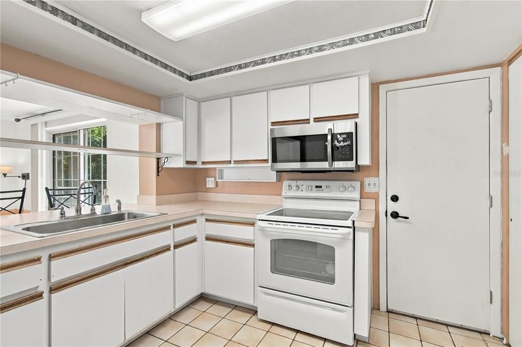 En Venta: $269,900 (2 camas, 2 baños, 1245 Pies cuadrados)