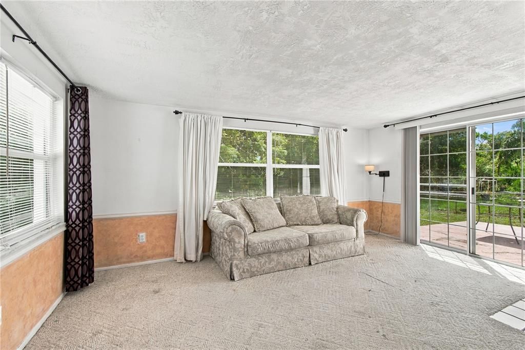 En Venta: $269,900 (2 camas, 2 baños, 1245 Pies cuadrados)