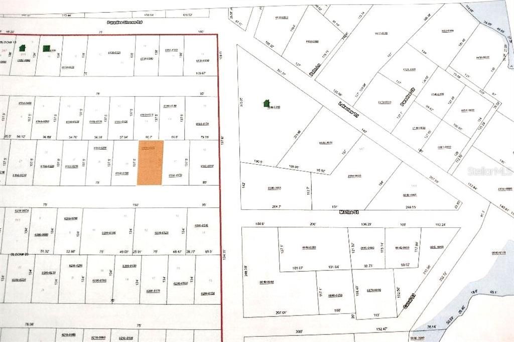En Venta: $7,900 (0.24 acres)