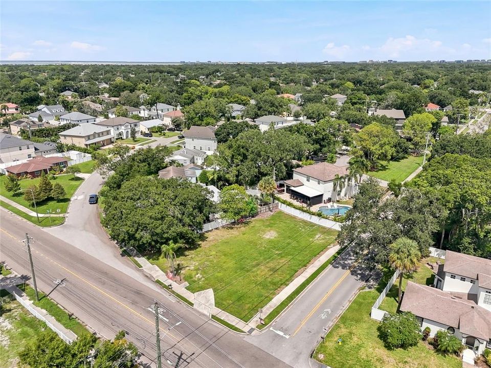 En Venta: $525,000 (0.20 acres)