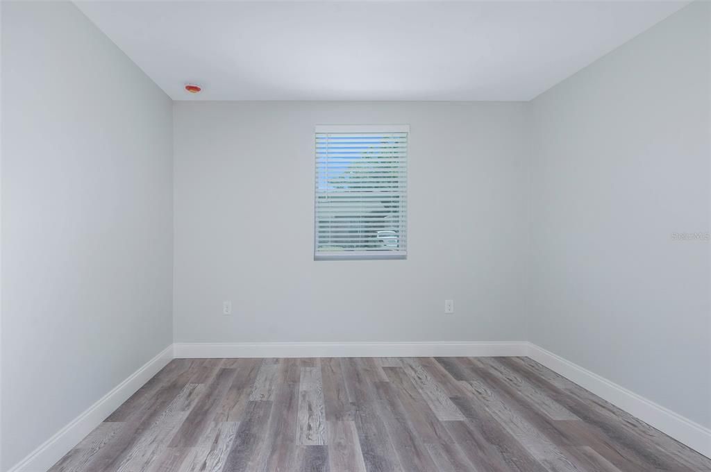 For Rent: $2,400 (4 beds, 2 baths, 1096 Square Feet)