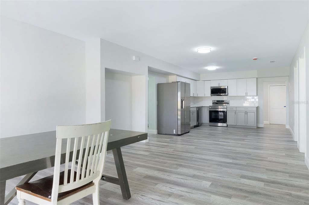 For Rent: $2,400 (4 beds, 2 baths, 1096 Square Feet)