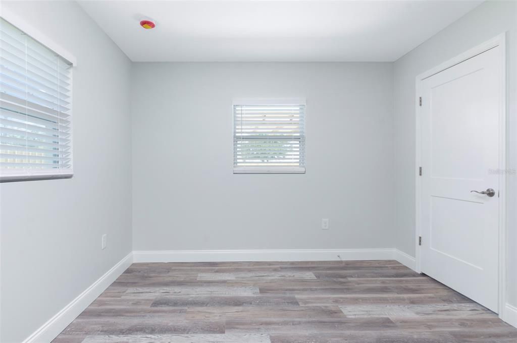 For Rent: $2,400 (4 beds, 2 baths, 1096 Square Feet)