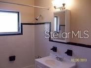 For Rent: $1,150 (2 beds, 1 baths, 988 Square Feet)