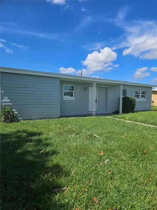 For Rent: $1,150 (2 beds, 1 baths, 988 Square Feet)