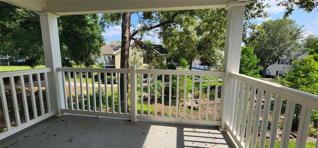 For Rent: $1,475 (1 beds, 1 baths, 965 Square Feet)