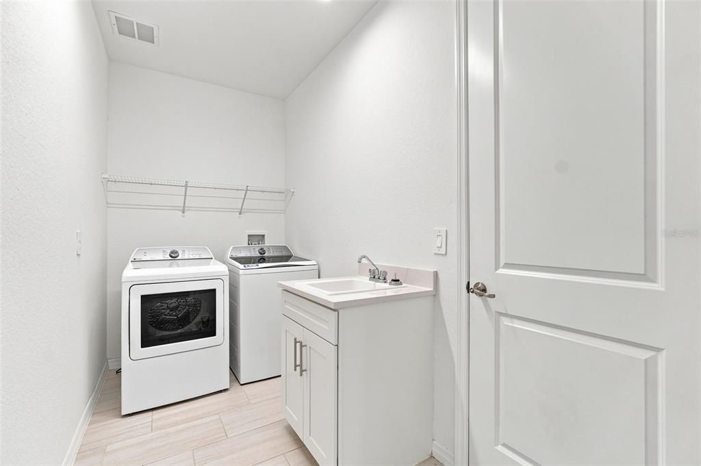 For Rent: $5,500 (4 beds, 2 baths, 2246 Square Feet)