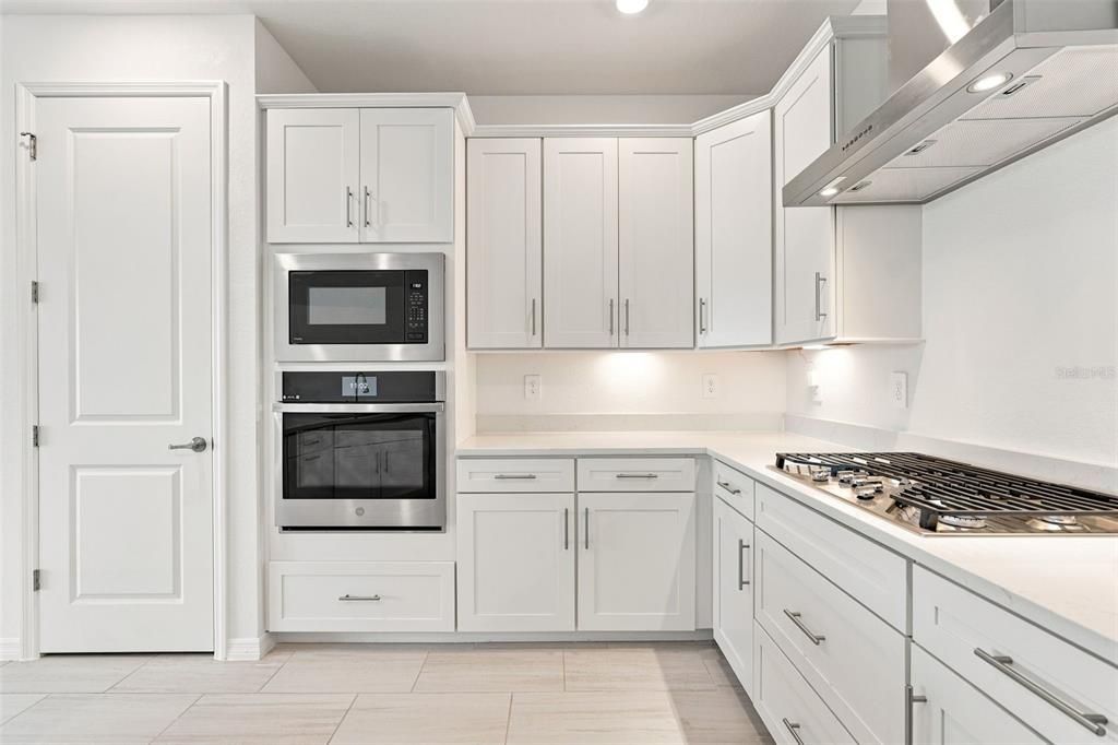 For Rent: $5,500 (4 beds, 2 baths, 2246 Square Feet)