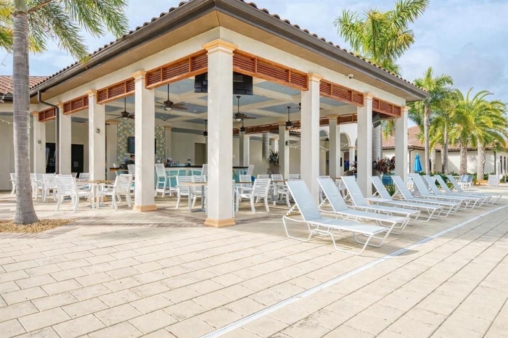 На продажу: $299,000 (2 спален, 2 ванн, 1379 Квадратных фут)