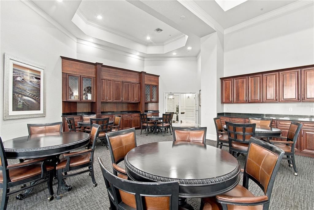 For Sale: $475,000 (2 beds, 2 baths, 1009 Square Feet)