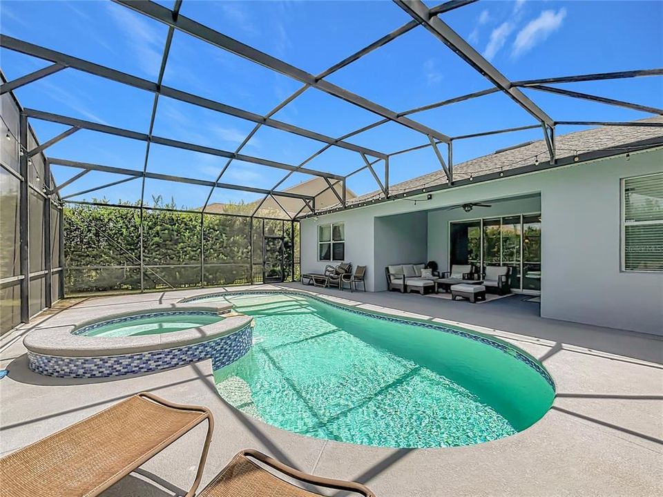For Sale: $499,000 (4 beds, 3 baths, 2261 Square Feet)