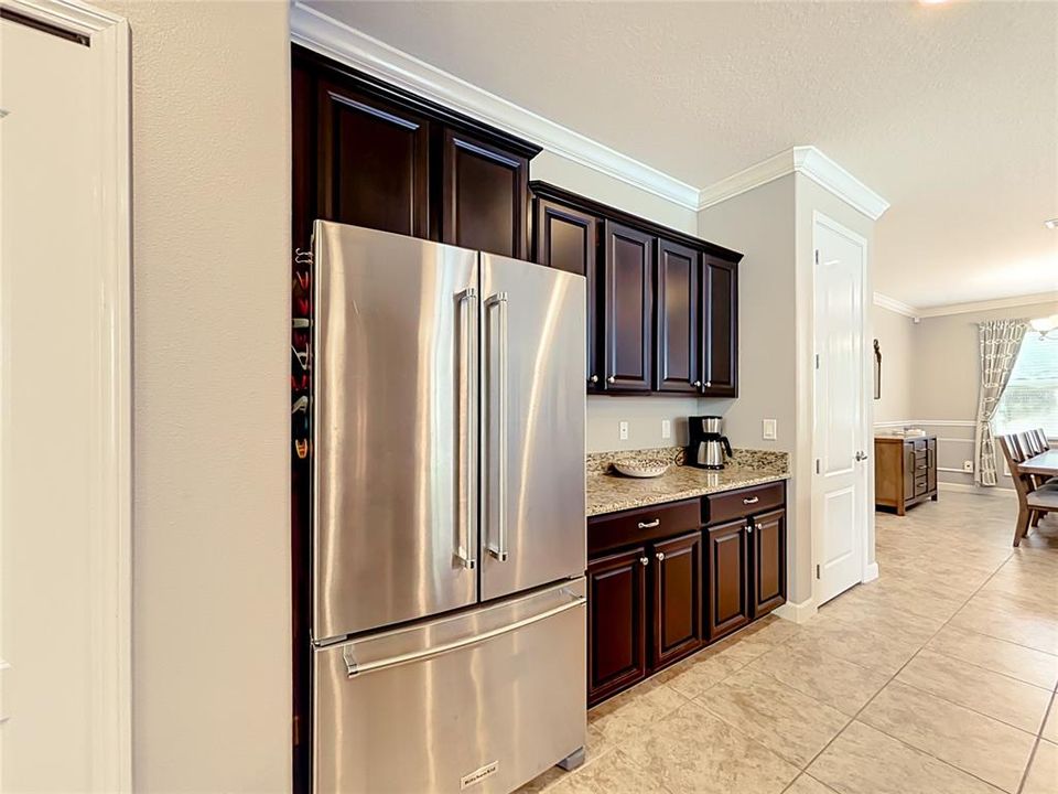 For Sale: $499,000 (4 beds, 3 baths, 2261 Square Feet)