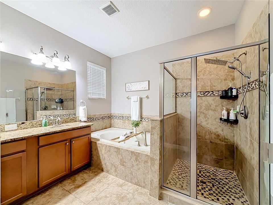 For Sale: $499,000 (4 beds, 3 baths, 2261 Square Feet)