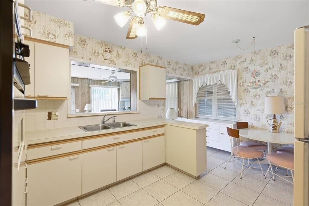 На продажу: $399,000 (3 спален, 2 ванн, 1492 Квадратных фут)