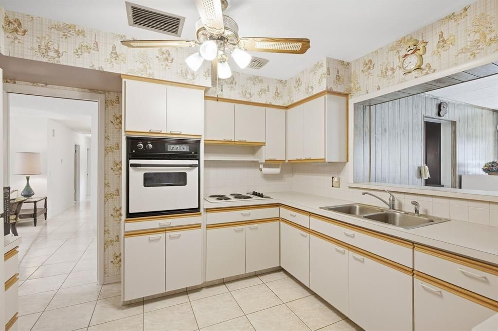 На продажу: $399,000 (3 спален, 2 ванн, 1492 Квадратных фут)