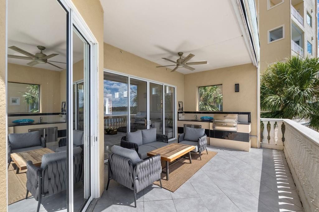 : $624,900 (3 camas, 2 baños, 2549 Pies cuadrados)