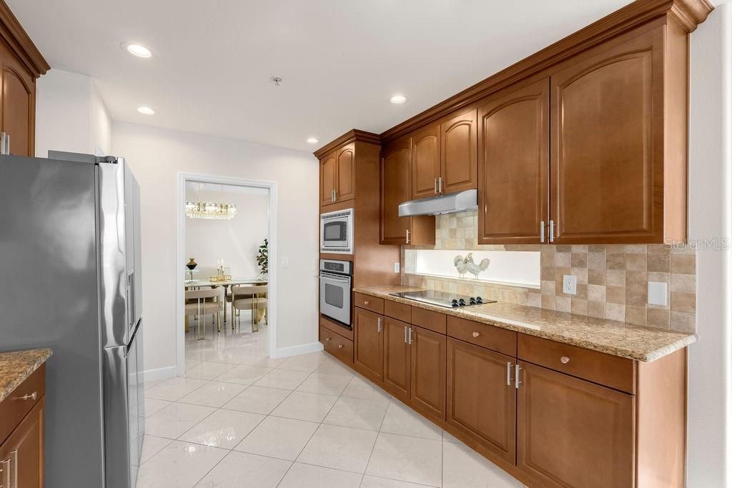 : $624,900 (3 camas, 2 baños, 2549 Pies cuadrados)