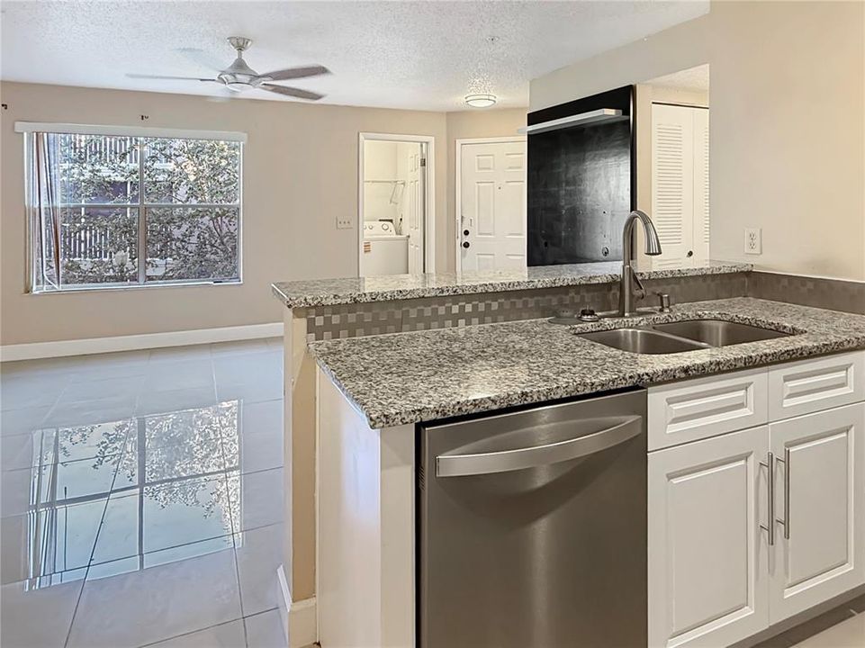 En Venta: $134,900 (2 camas, 2 baños, 1019 Pies cuadrados)