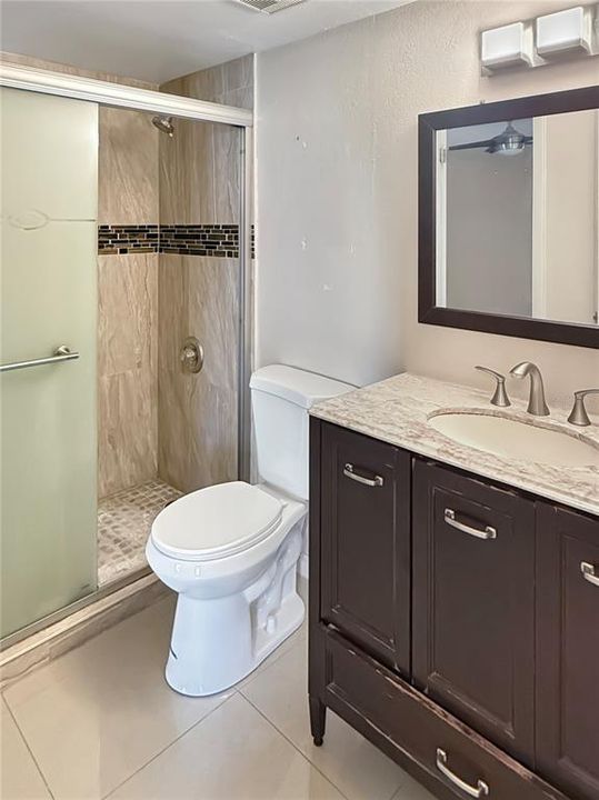 En Venta: $134,900 (2 camas, 2 baños, 1019 Pies cuadrados)